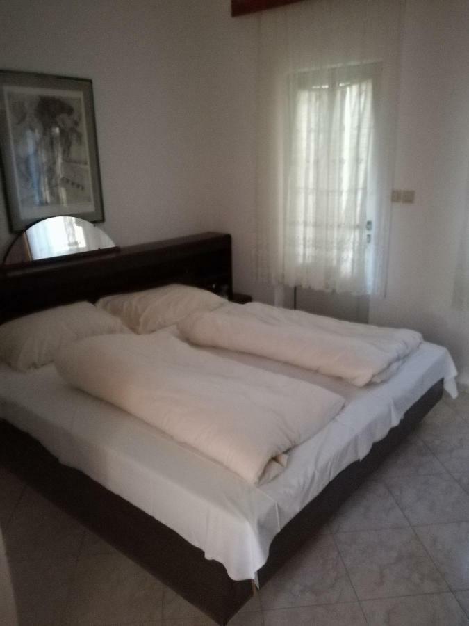 Apartmani Marijana Selce Buitenkant foto