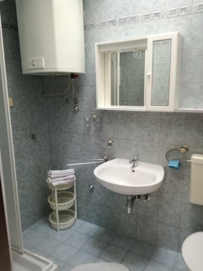 Apartmani Marijana Selce Buitenkant foto